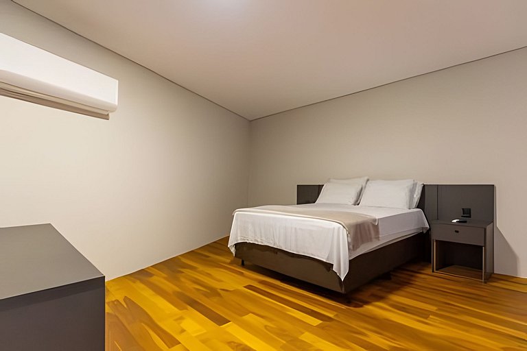 Loft Completo c/ Wi-Fi mega rápido + Sacada