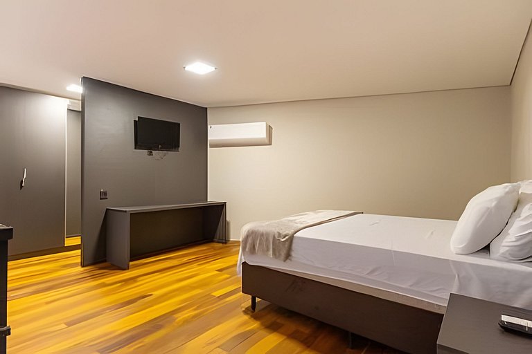 Loft Completo c/ Wi-Fi mega rápido + Sacada