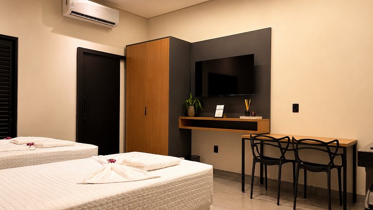 Flat Completo | Wi-Fi • Garagem • Sacada Privativa